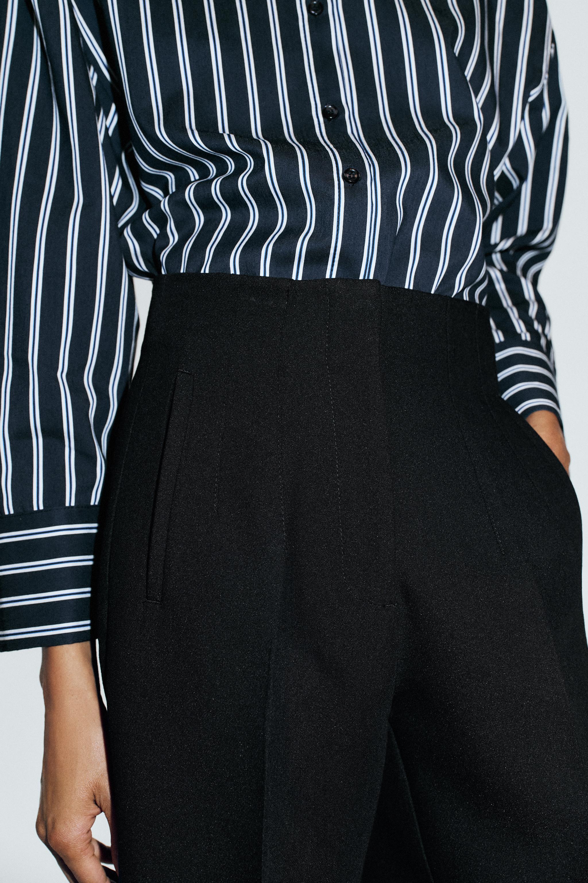 HIGH-RISE BARREL-LEG PANTS