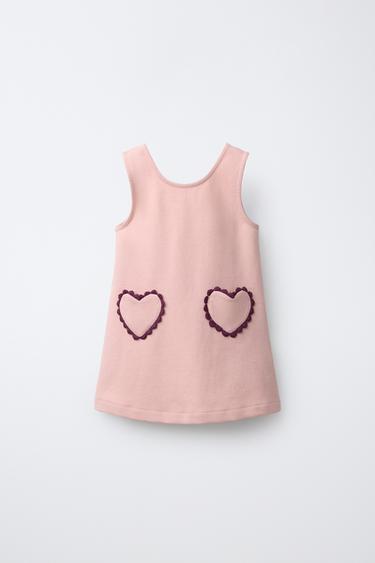 ТРИКОТАЖНОЕ ПЛАТЬЕ В РУБЧИК С КАРМАНАМИ «СЕРДЦЕ» — РОЗОВЫЙ от Zara