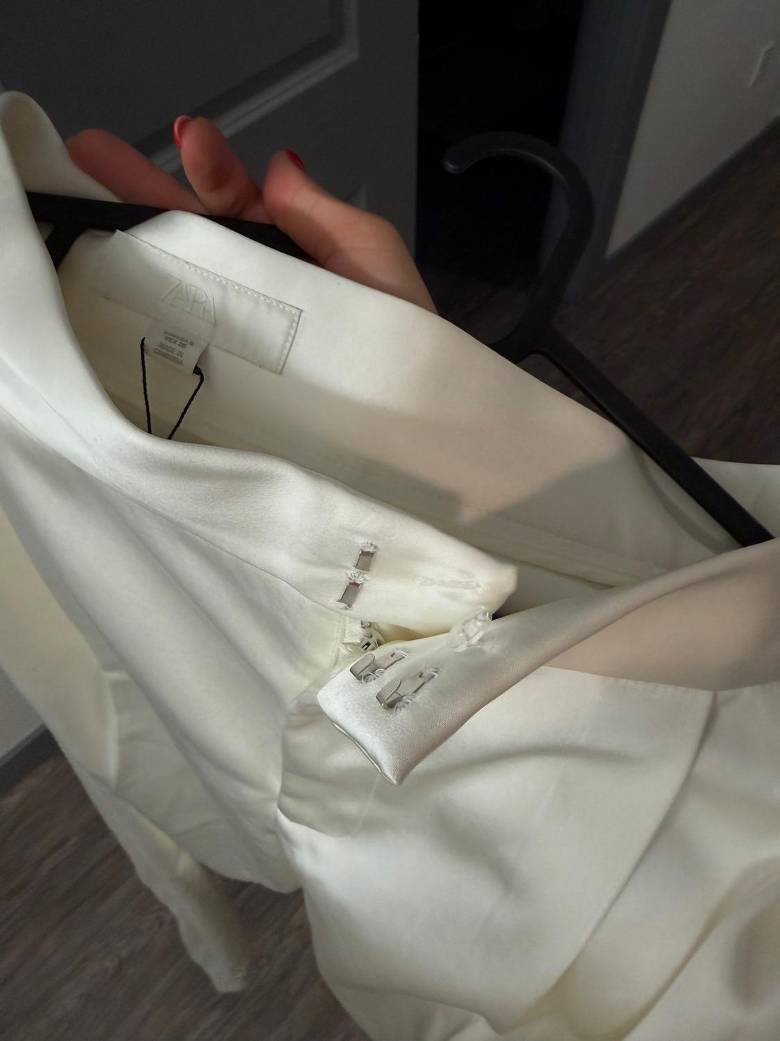 PANTALÓN SATINADO TIRO ALTO PLIEGUES - Image 6