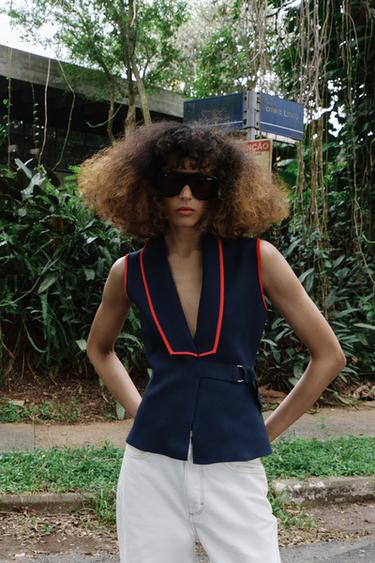 GILET CROISÉ À BOUCLES - Bleu marine de Zara - Image 4