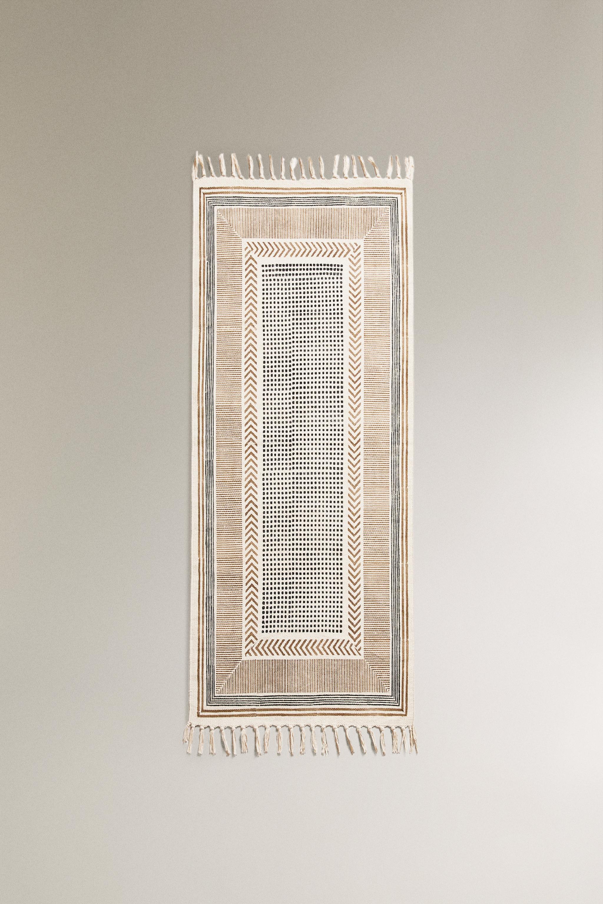RECTANGULAR COTTON AREA RUG WITH FRINGING