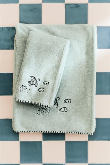 CHILDREN'S TROPICAL SEA BATH TOWEL - Light blue by Zara - Image 5