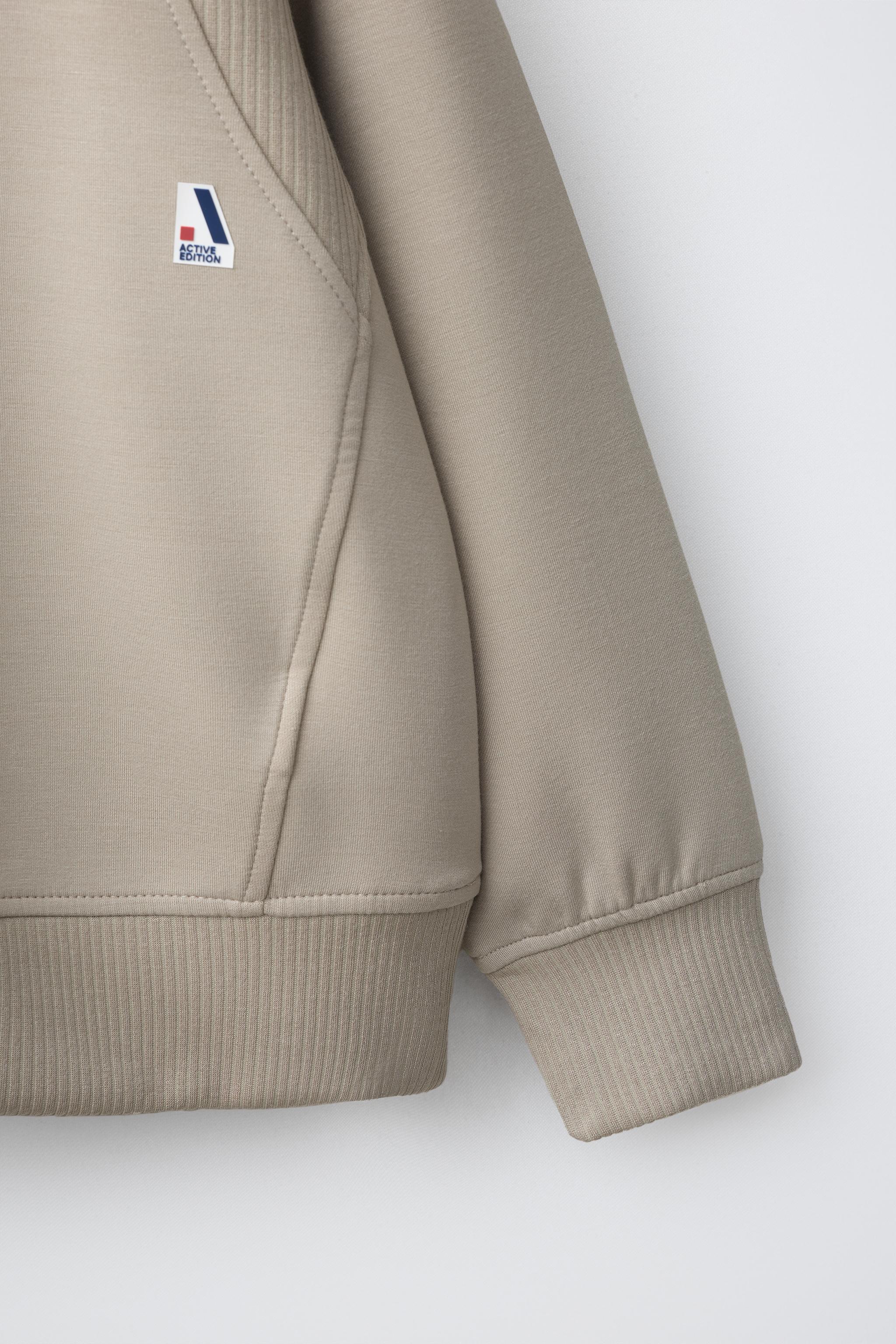 SWEAT SPORTY EN MODAL
