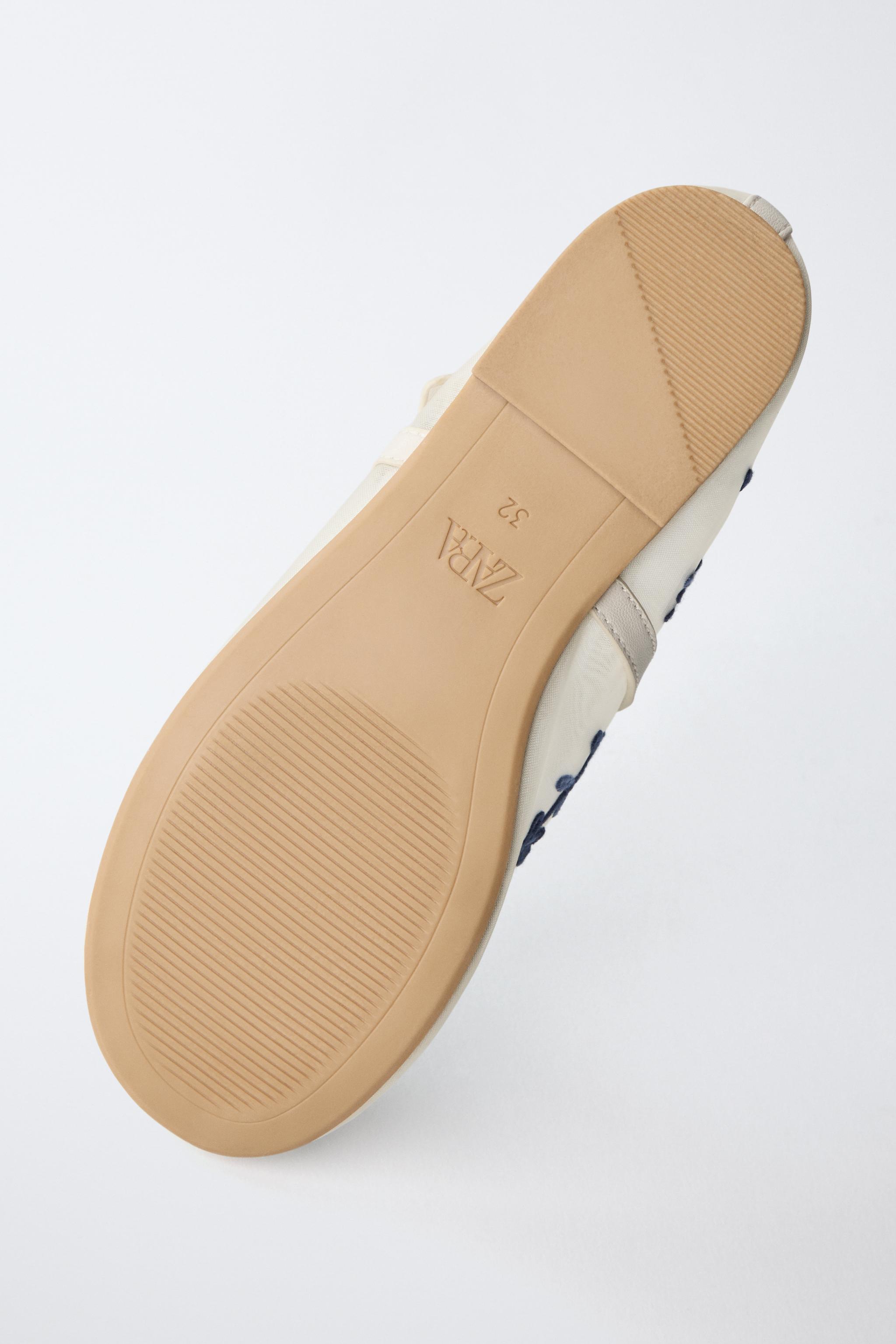 BALLERINES BRODÉES