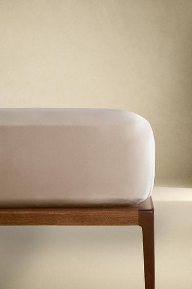100% MULBERRY SILK FITTED SHEET | 30 CM HIGH - Brown / Taupe by Zara