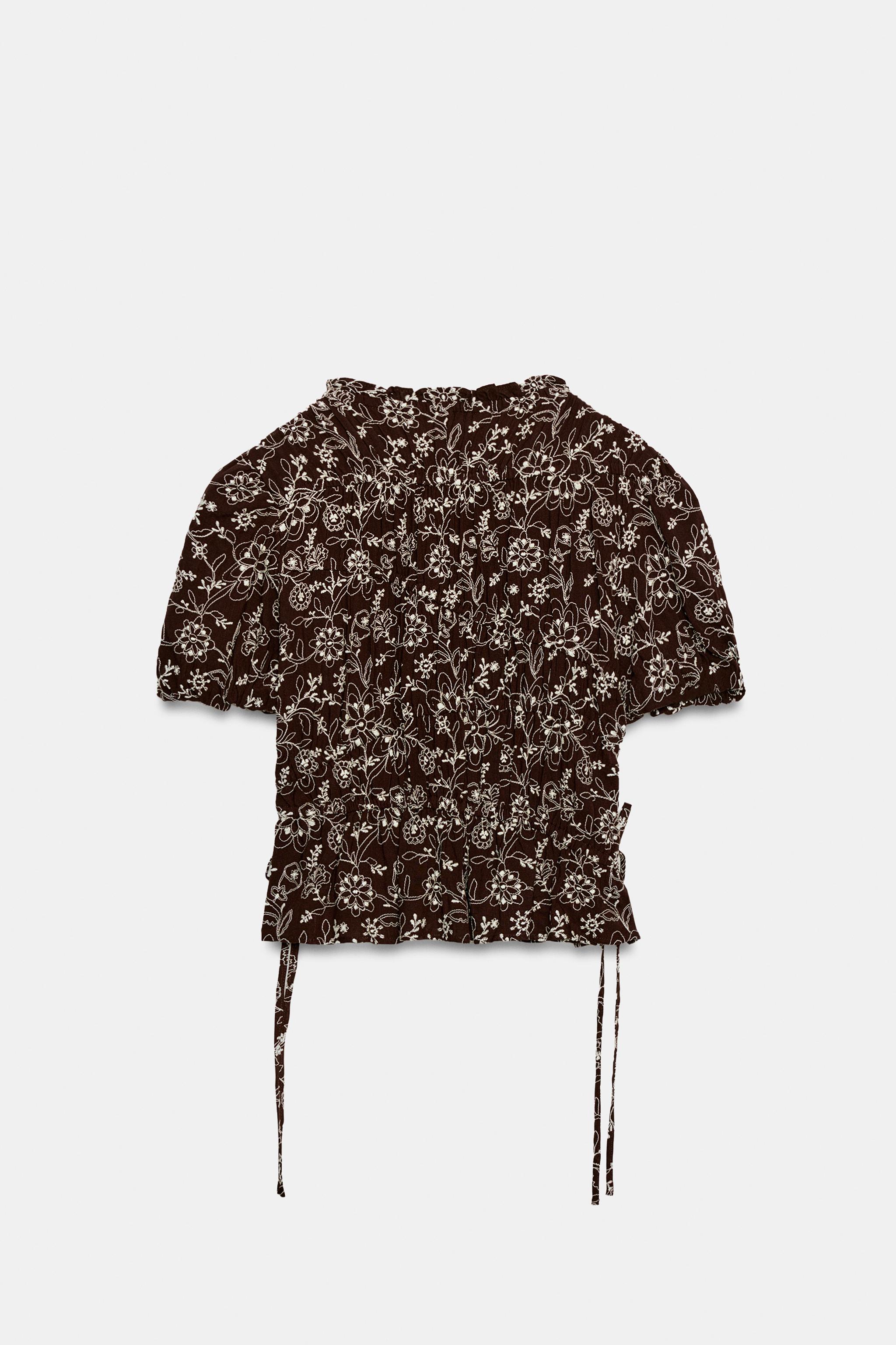 EMBROIDERED TOP
