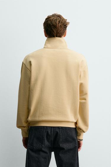 SWEAT COL ZIPPÉ À BANDE AARON LEVINE X ZARA - Jaune de Zara - Image 2