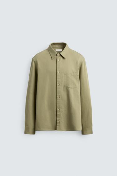 РУБАШКА REGULAR FIT ИЗ СТРУЯЩЕГОСЯ ДЕНИМА — Зеленый / Цвет небеленого полотна от Zara