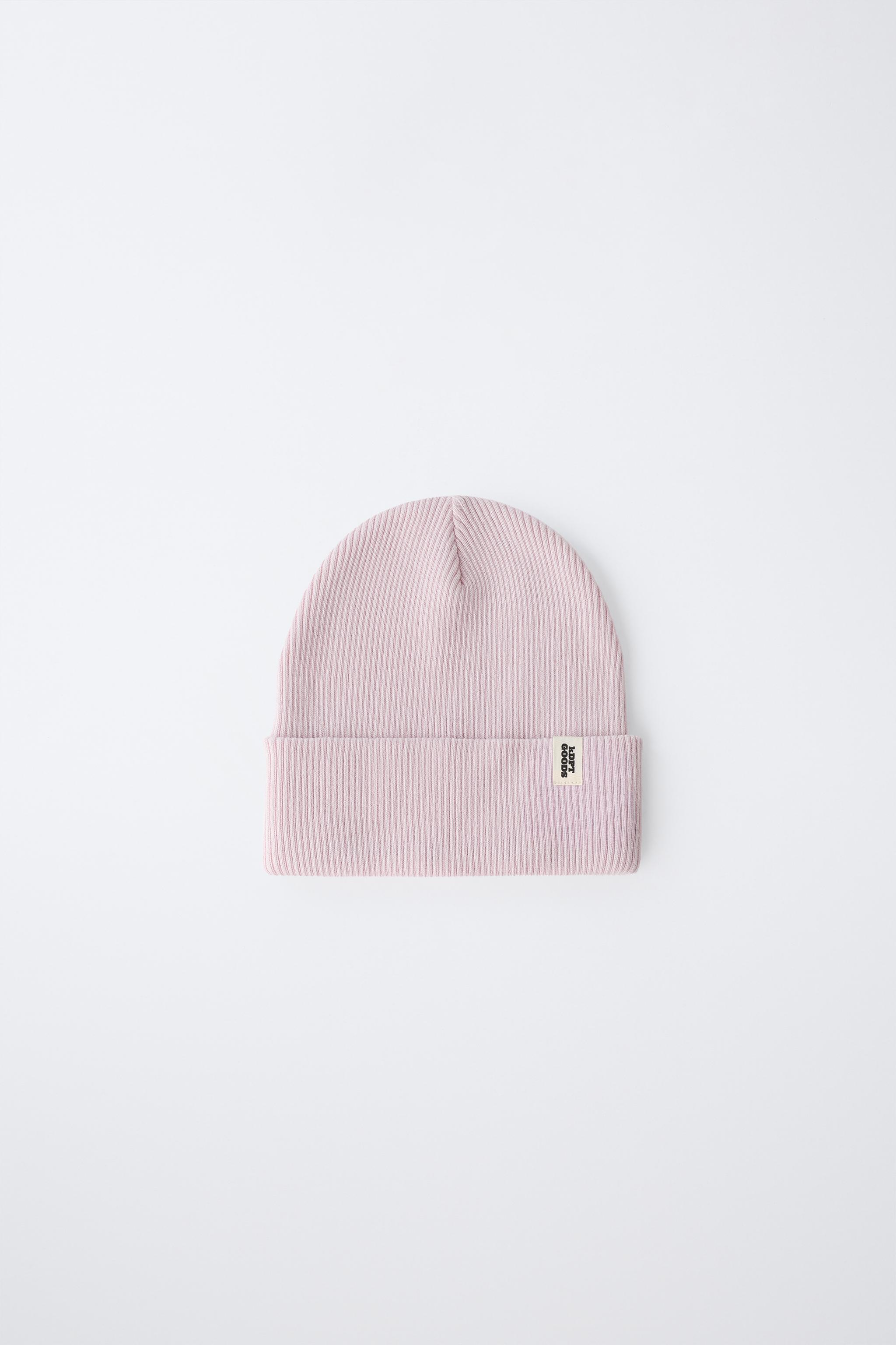RIBBED KNIT LABEL HAT — Pastel pink