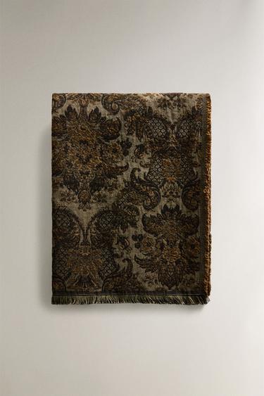 FLORAL JACQUARD THROW - Brown by Zara