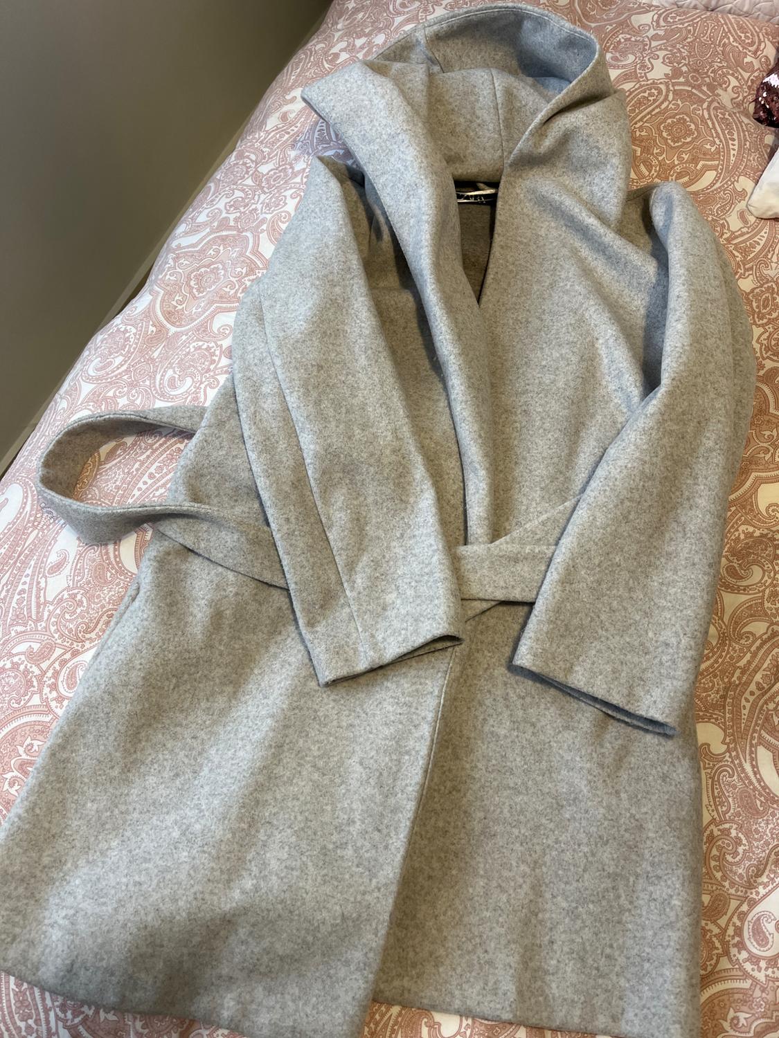 BELTED COAT WITH HOOD