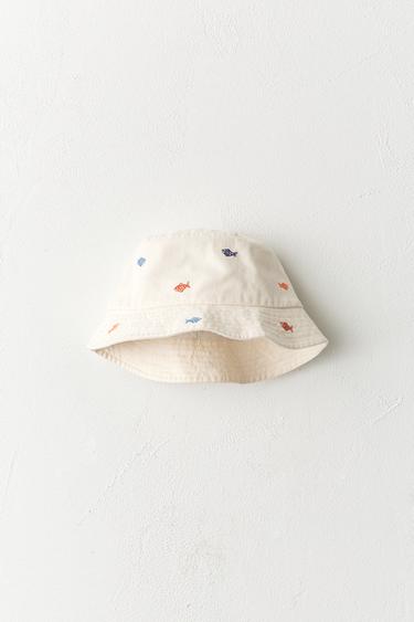EMBROIDERED FISH BUCKET HAT - Ecru by Zara