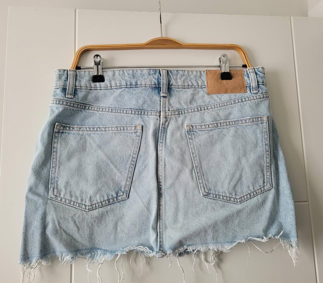 MID RISE DENIM SKIRT - Image 2