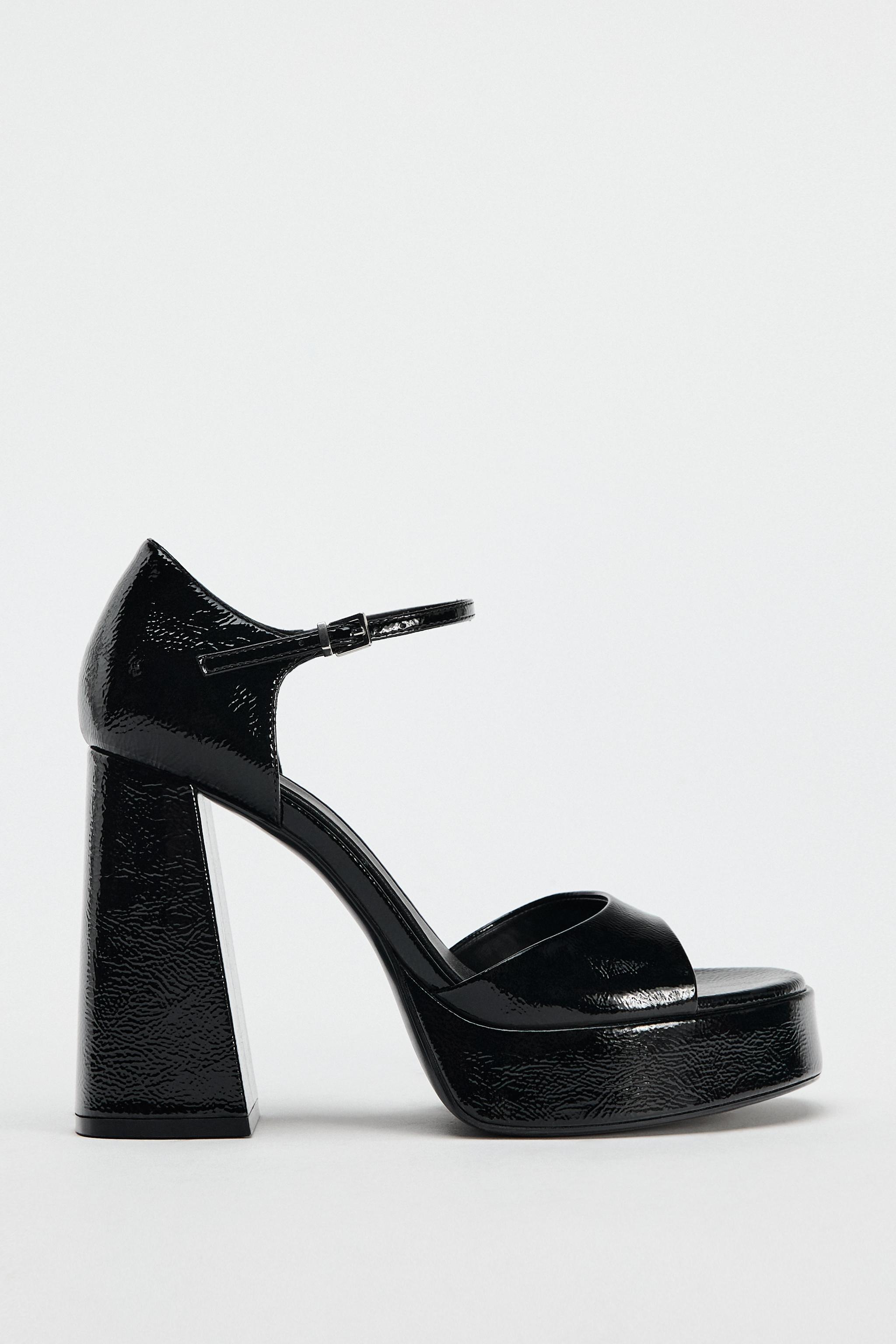 FAUX PATENT LEATHER FINISH PLATFORM SANDAL