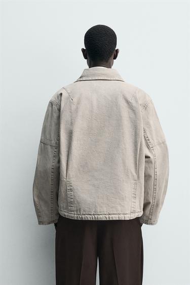BLOUSON COUPE BOXY EFFET DÉLAVÉ - Gris / Marron clair de Zara - Image 2