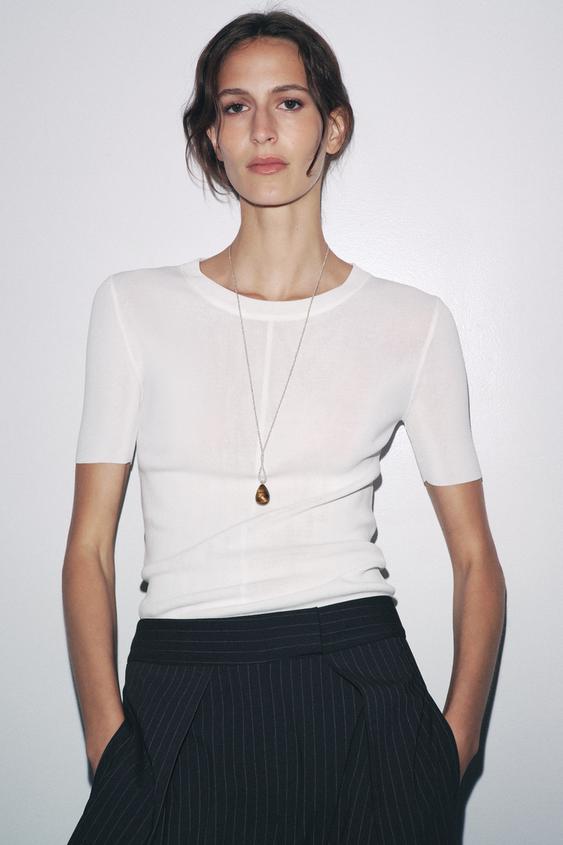 SHORT SLEEVE KNIT TOP