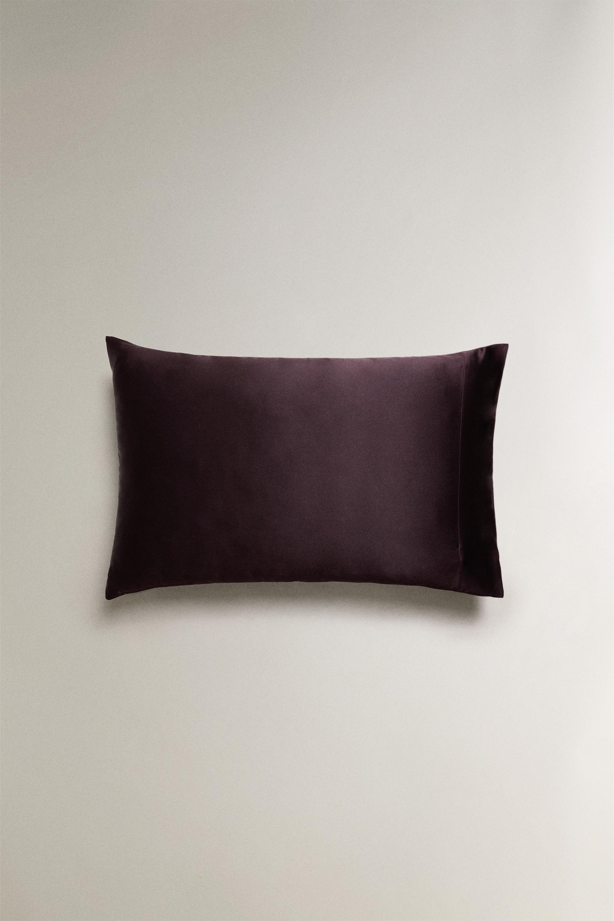 MULBERRY SILK PILLOWCASE — Burgundy