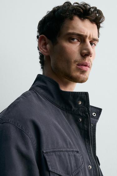 BLOUSON LAVÉ POCHES UTILITY - Bleu marine de Zara - Image 6