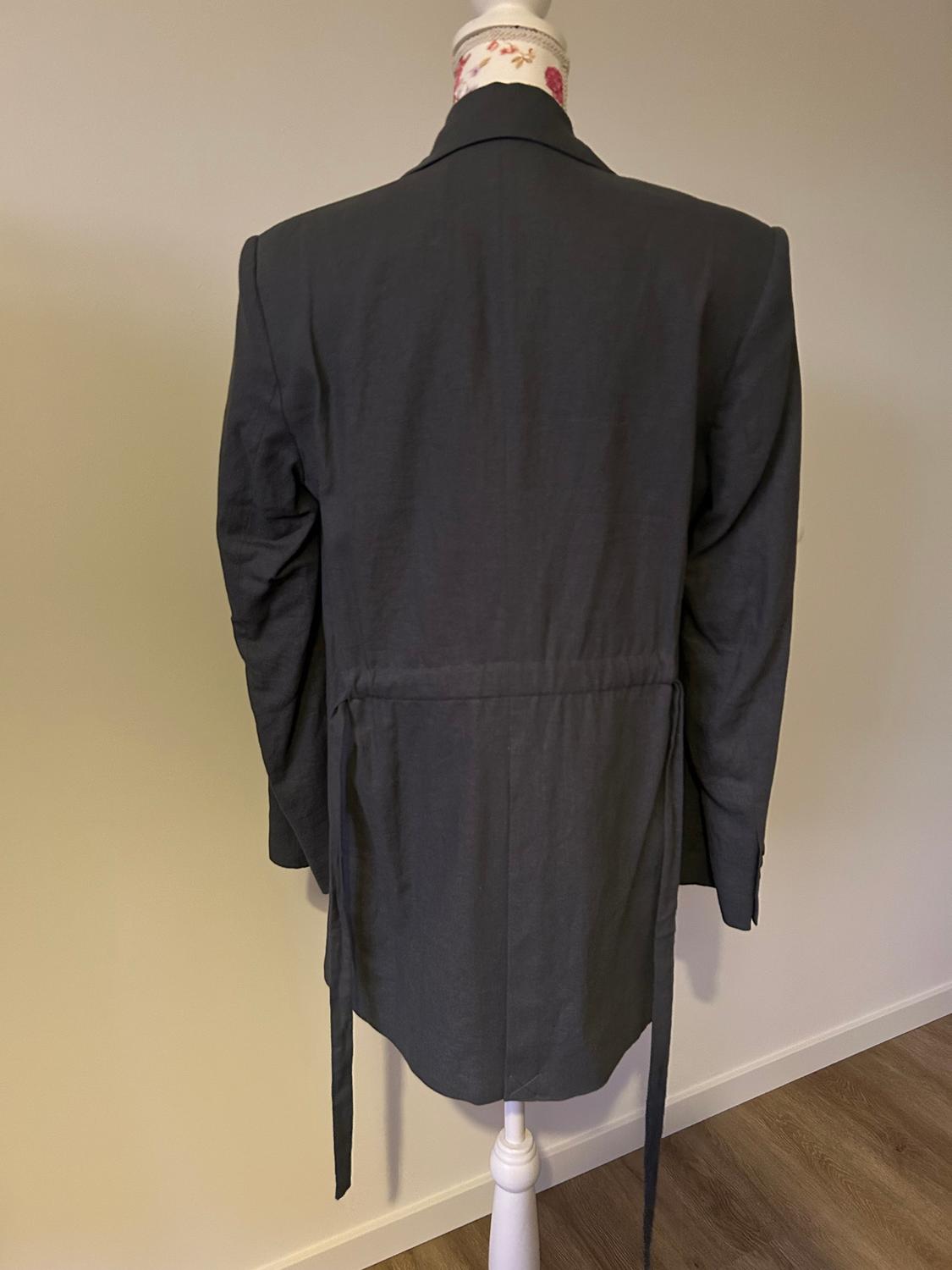 LINEN BLEND BLAZER WITH BELT - Image 2