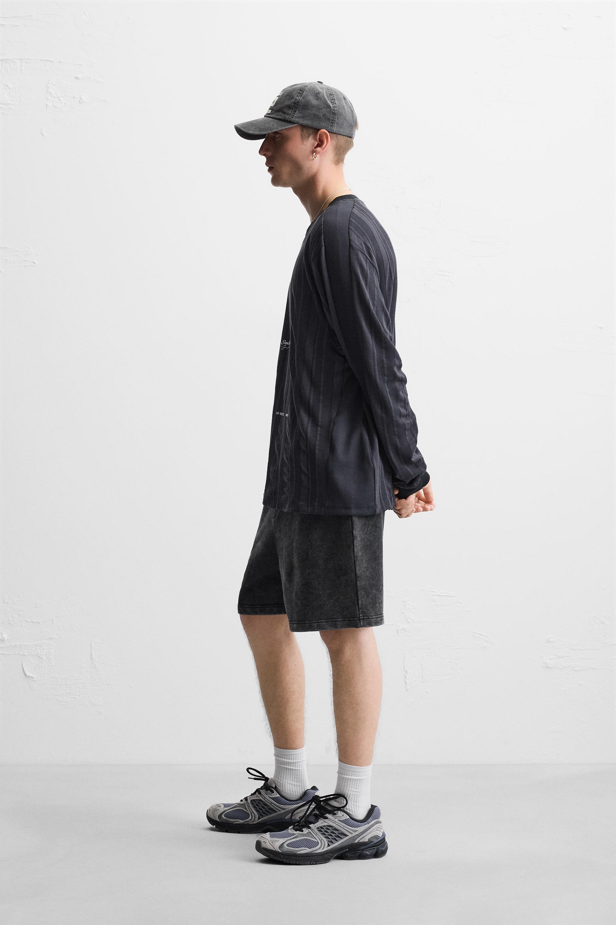安心★関税込み★ZARA★RETRO FOOTBALL TEXTURED SWEATSHIRT RETRO SOCCER TEXTURED SWEATSHIRT - Navy blue | ZARA United