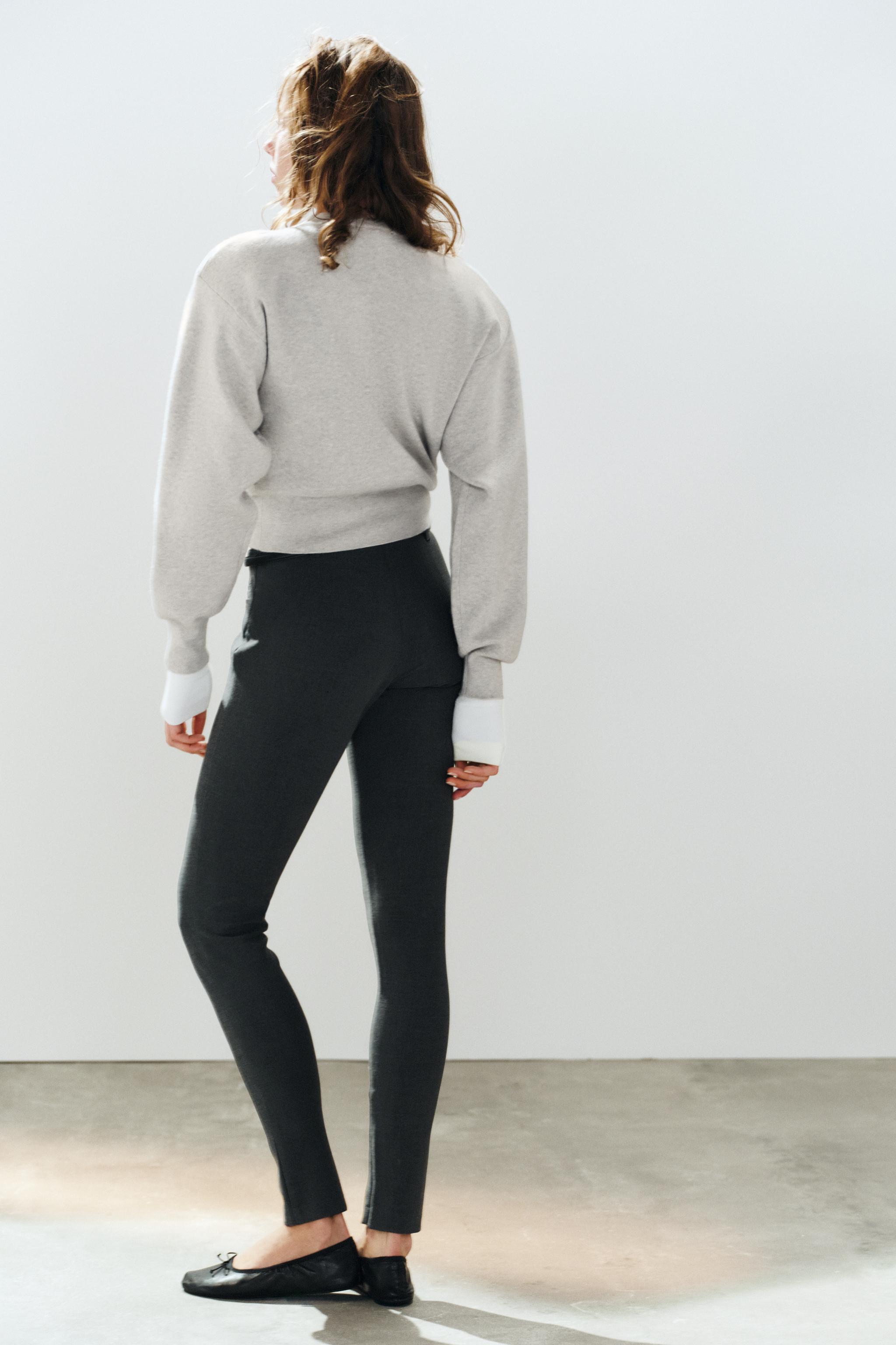 BELTED LEGGINGS