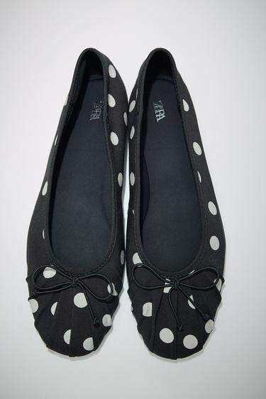 BALLET FLATS WITH POLKA DOTS AND BOW - Black by Zara