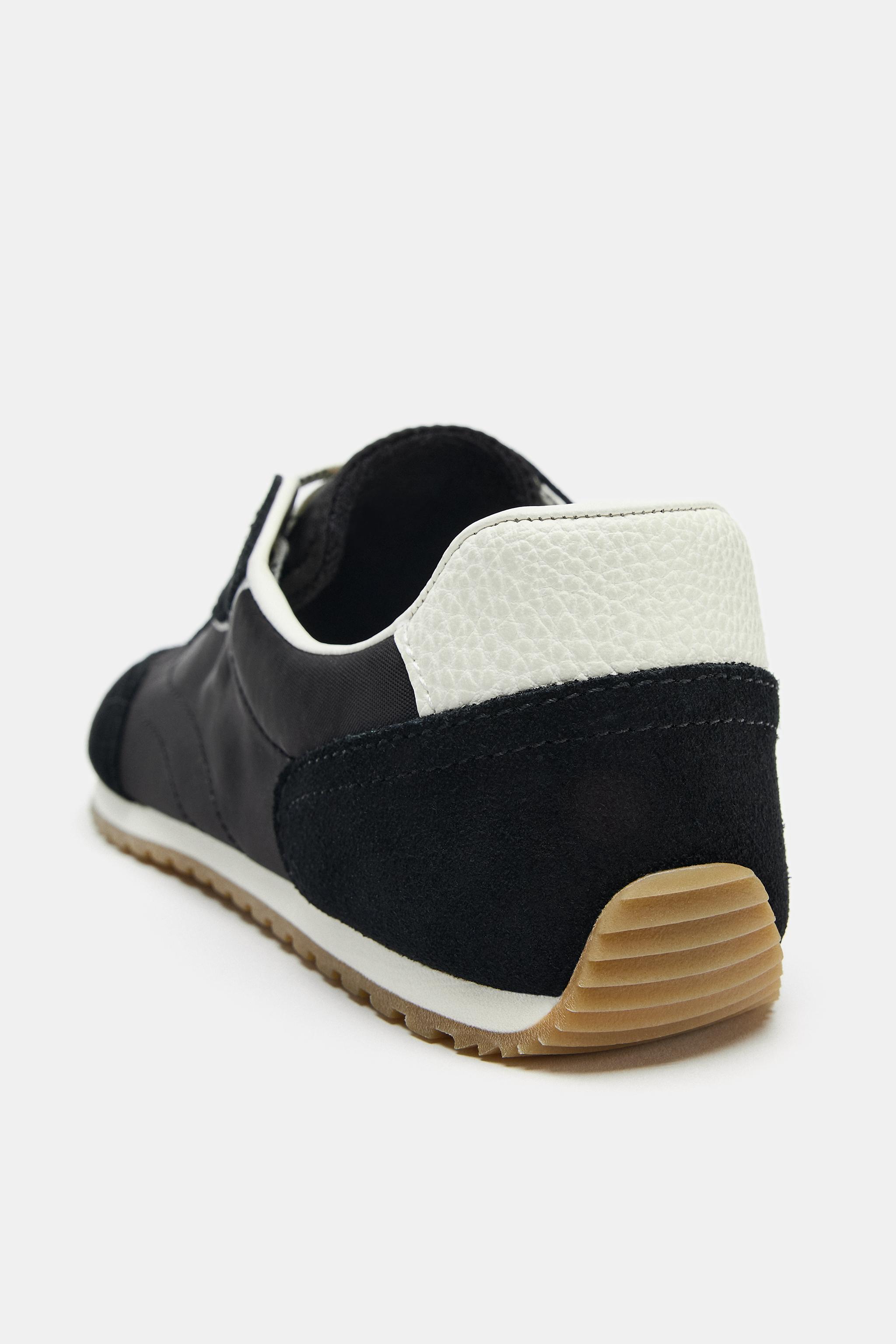 BAREFOOT RUNNING SNEAKERS