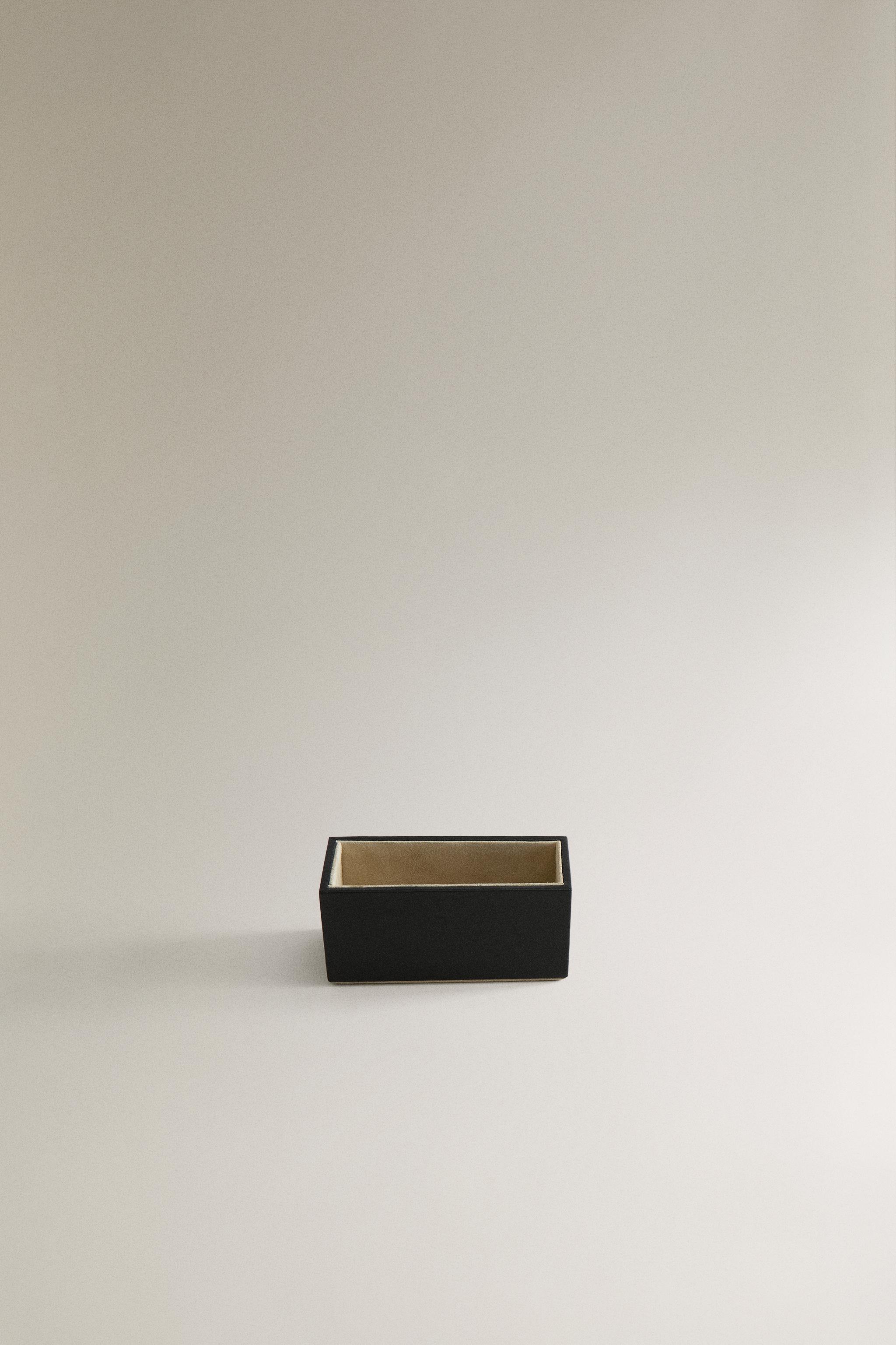 LEATHER COASTERS — Black