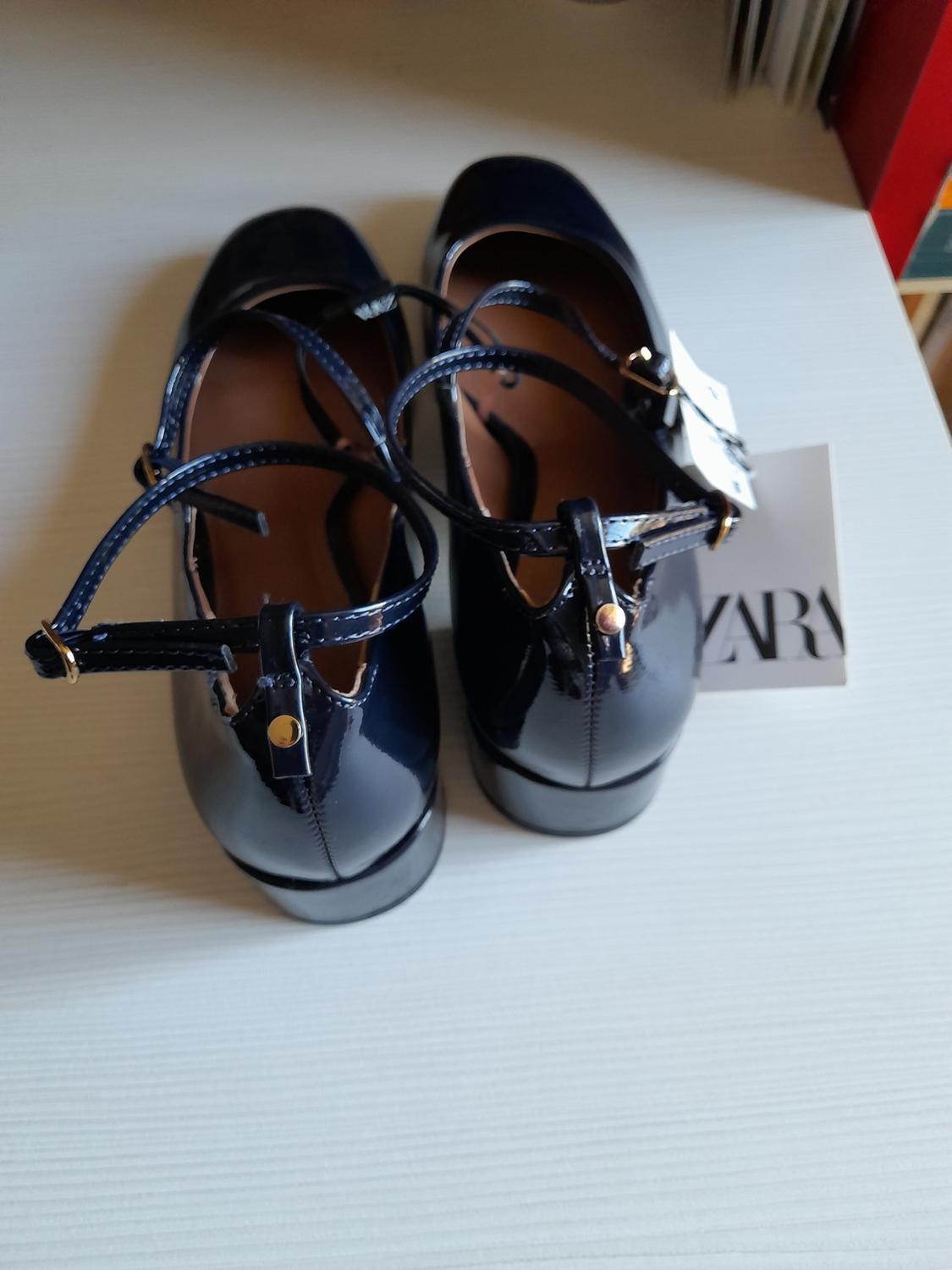 FAUX PATENT BALLERINAS WITH STRAPS - Image 6