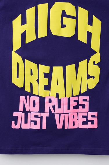 T-SHIRT IMPRIMÉ EN RELIEF - Violet foncé de Zara - Image 3