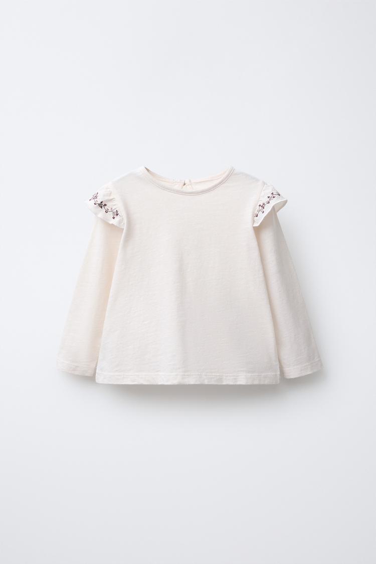 Camiseta Volante Flores Bordadas