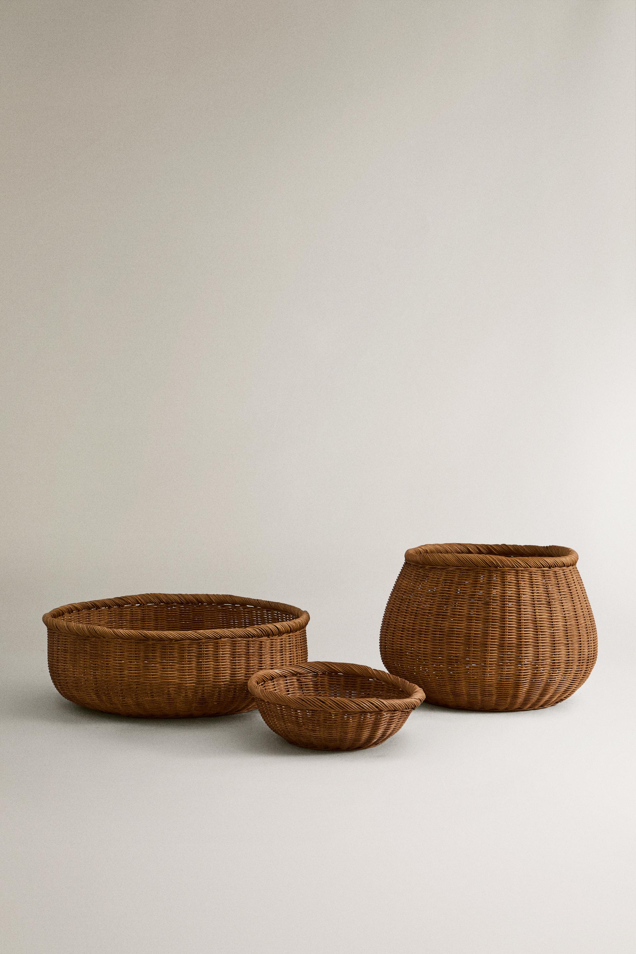 Zara RATTAN BASKET INTERNATIONAL SHIPPING