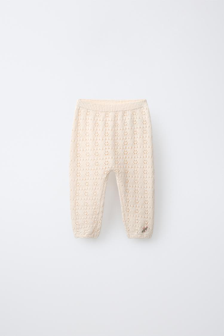Pantalón Punto Calados Flores Bordadas