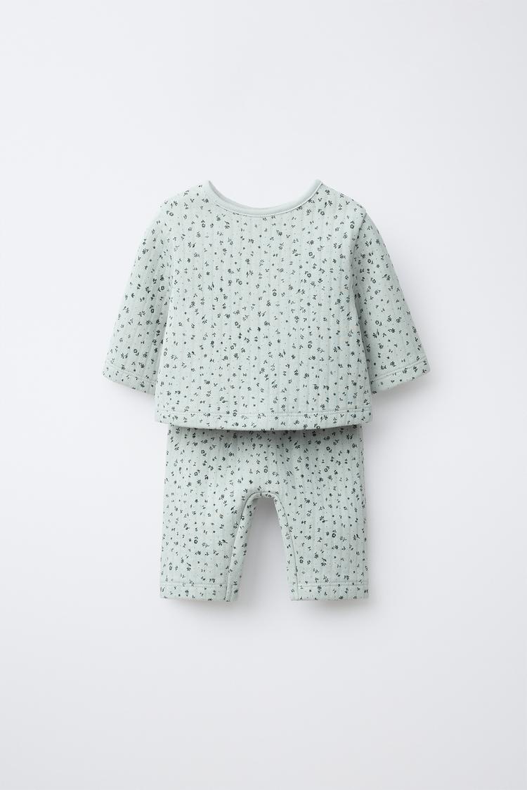 Conjunto Chaqueta Camiseta 2 EN 1 Y Pantalón Flores