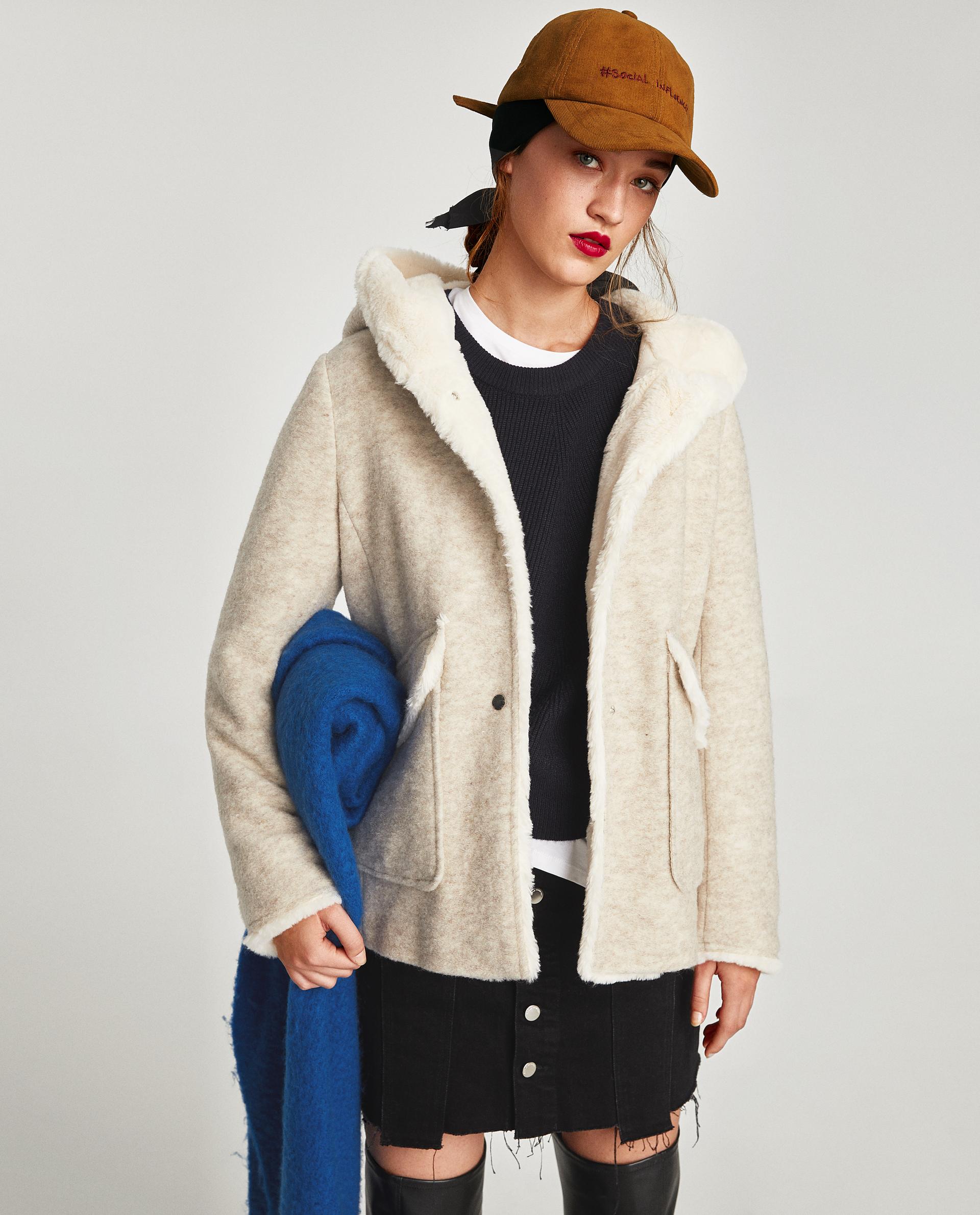 SHORT CONTRAST COAT