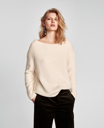 https://www.zara.com/fr/fr/pull-%C3%A0-%C3%A9paules-d%C3%A9couvertes-p01509107.html?v1=5241509&v2=733910