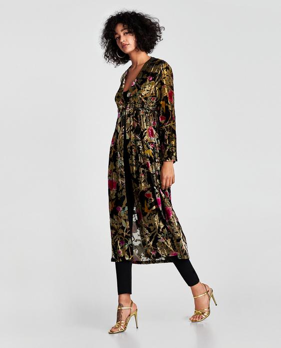 Zdjęcie 3 ŻAKARDOWE KIMONO W KWIATY ZE WSTAWKAMI Z ŁĄCZONYCH TKANIN z Zara