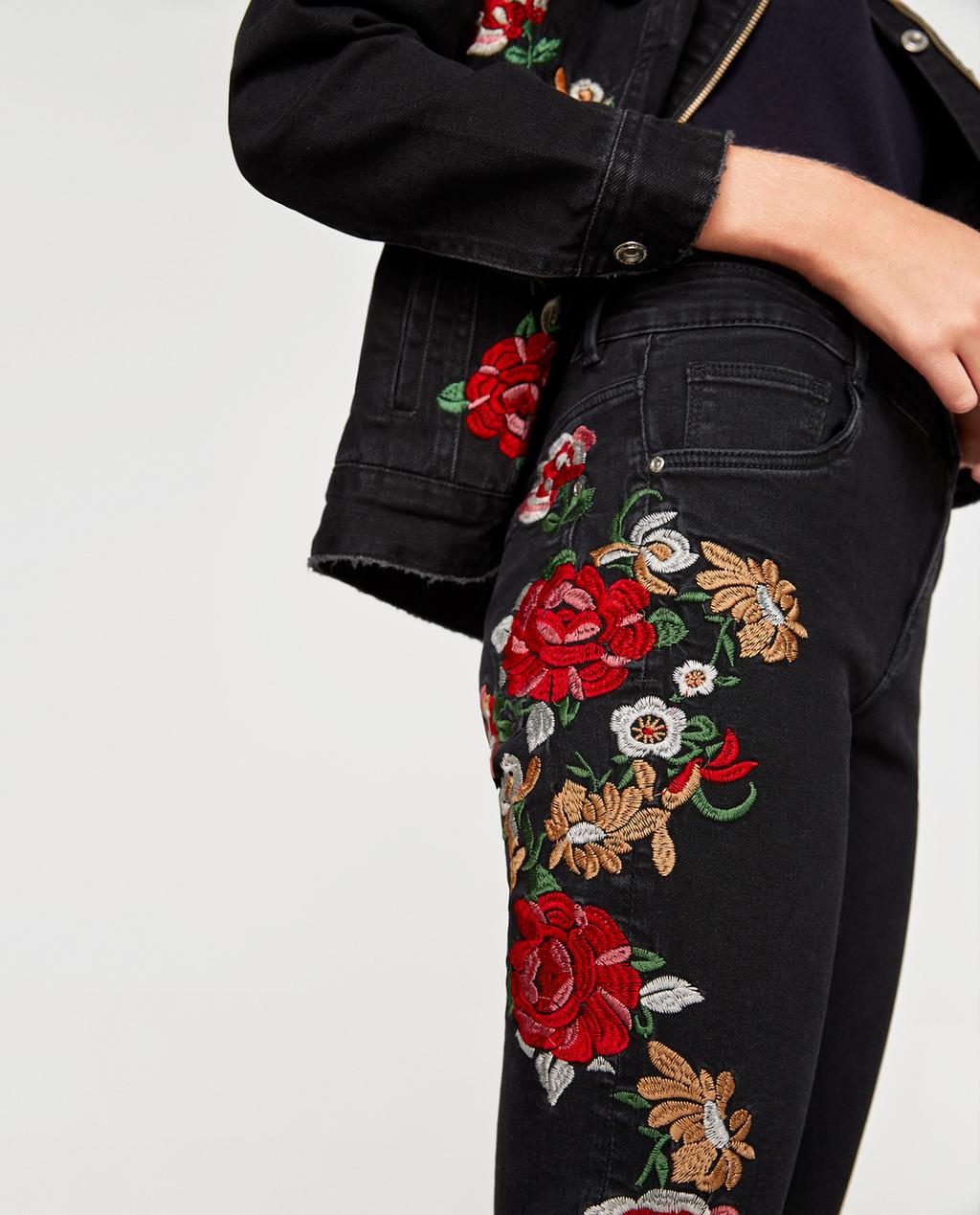 Image 4 of FLORAL FLARED JEANS from Zara