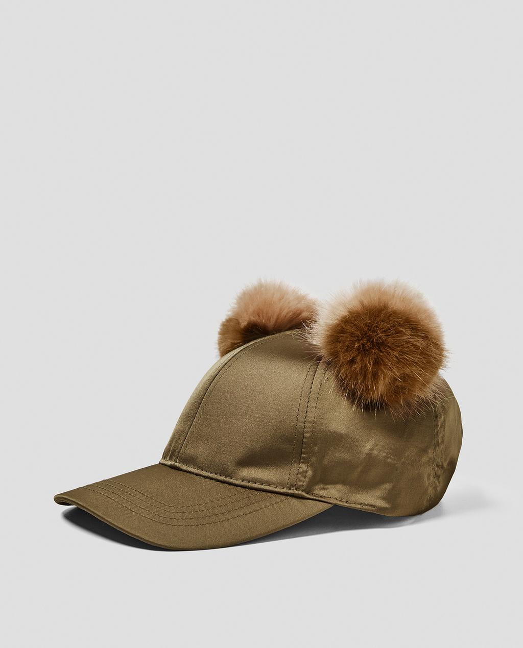 Imagen 1 de GORRA POMPONES de Zara