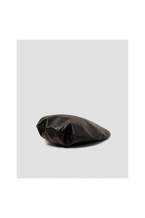 Zdjęcie 1 BERET ZE SZTUCZNEJ SKÓRY z Zara