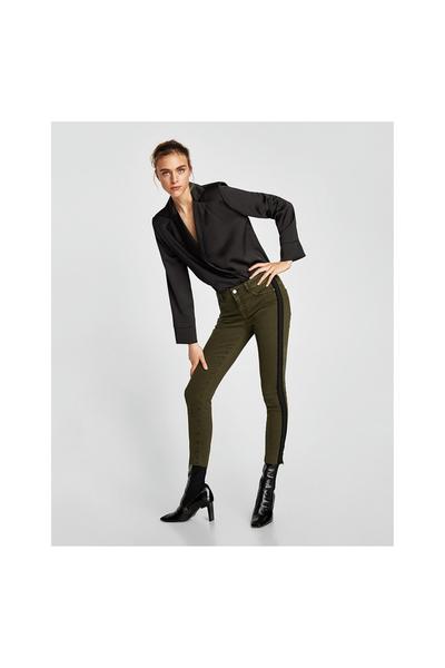 Image 1 of JEANS WITH SIDE STRIPE from Zara