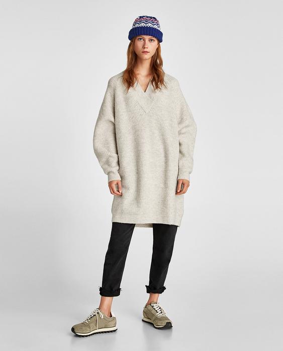 https://www.zara.com/fr/fr/robe-pull-oversize-p06873160.html?v1=5290141&v2=733910