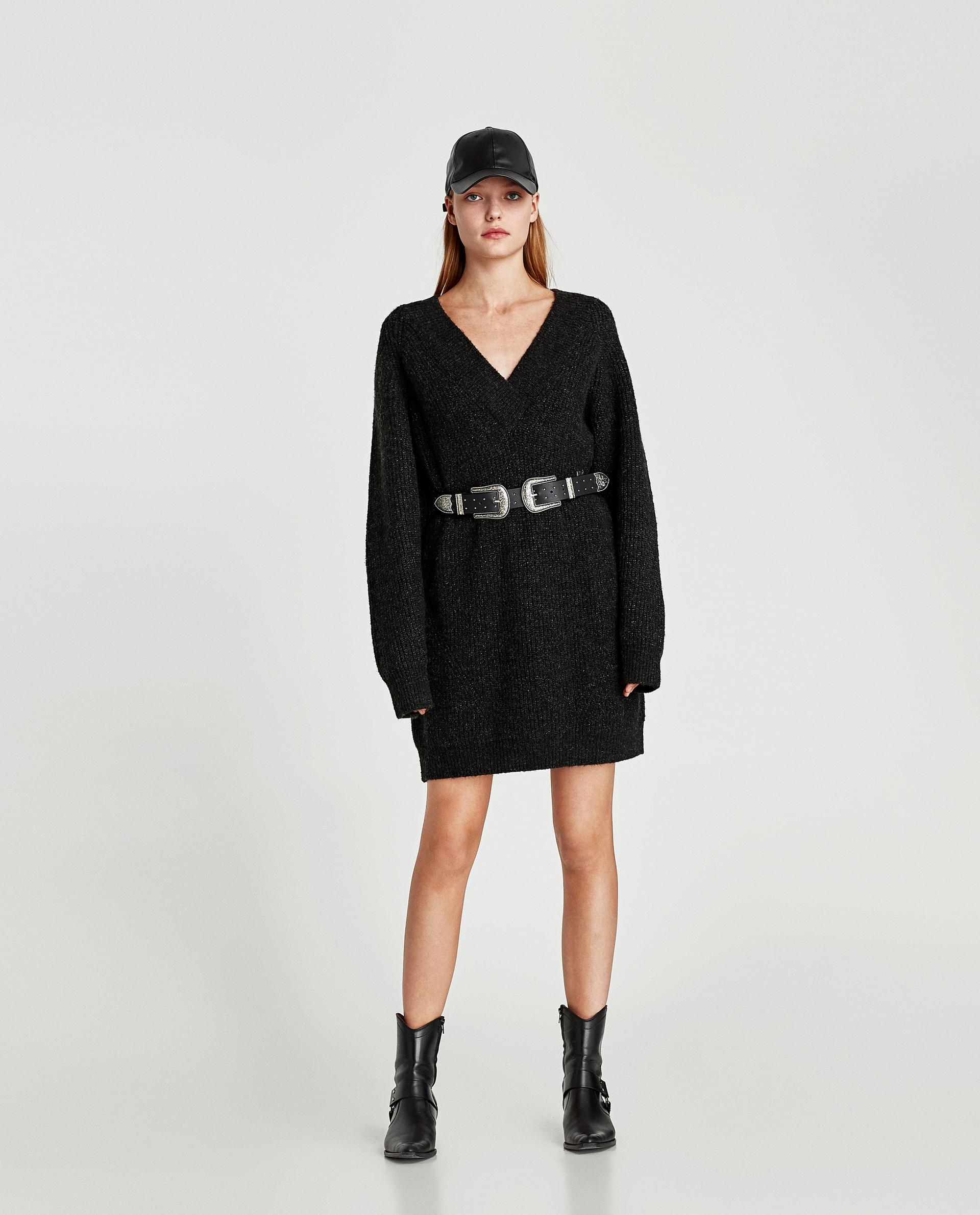Image 1 de ROBE PULL OVERSIZE de Zara