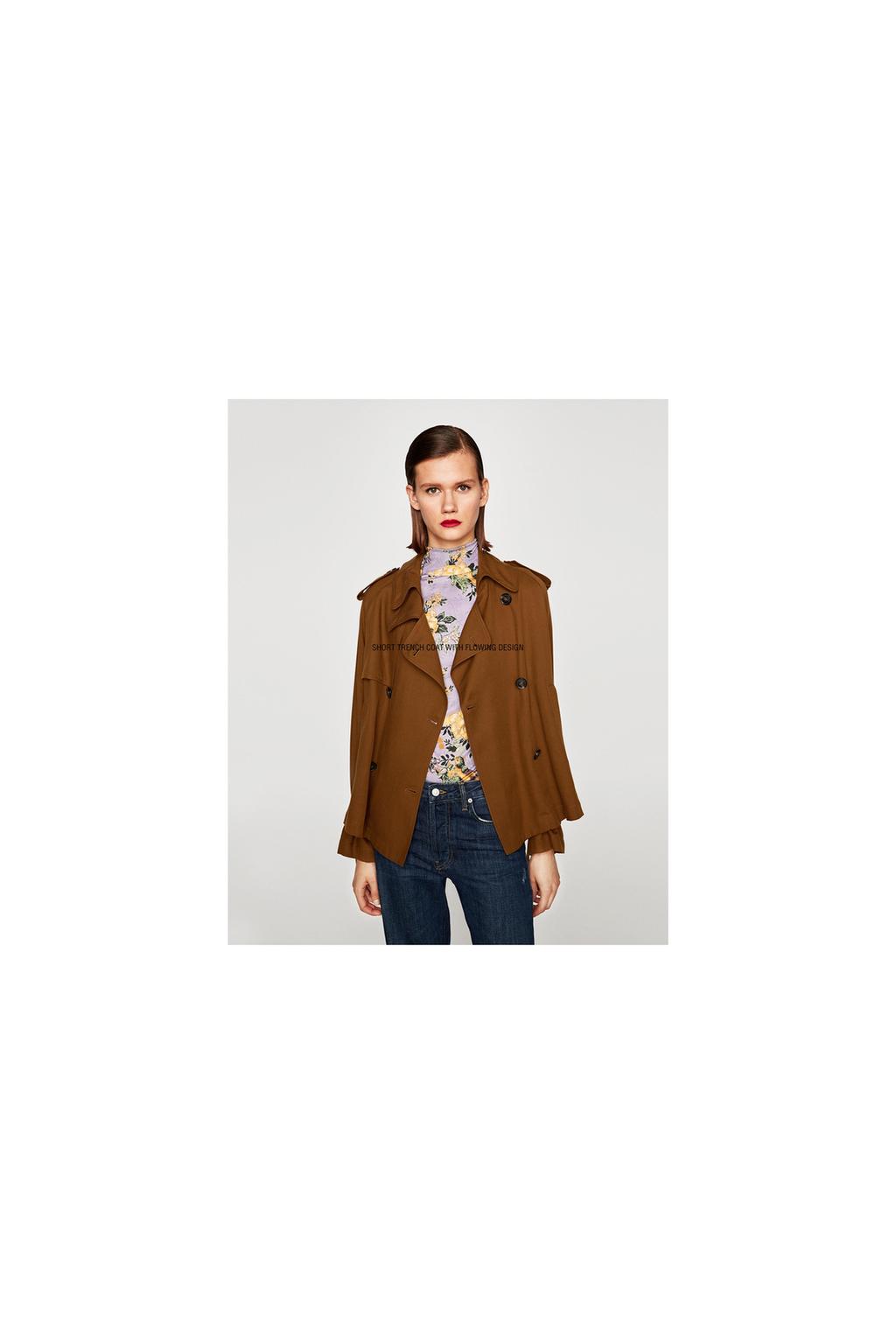 SHORT FLOWING TRENCH COAT