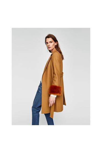 Zdjęcie 7 PŁASZCZ Z TEKSTUROWANYMI MANKIETAMI z Zara