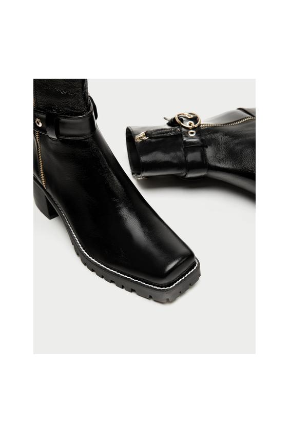 Immagine 1 di STIVALETTO BIKER PELLE PUNTA QUADRATA di Zara