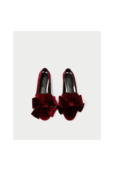 Imagem 4 de MOCASSINS VELUDO LAÇO da Zara