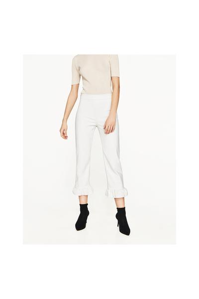 Imagen 2 de PANTALON CROPPED VOLANTE de Zara