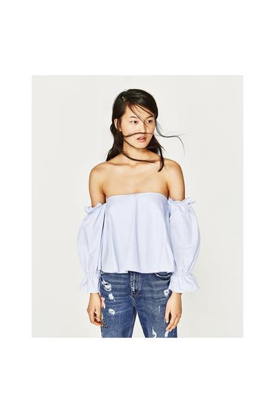 Image 2 of TOP WITH OFF-THE-SHOULDER NECKLINE from Zara