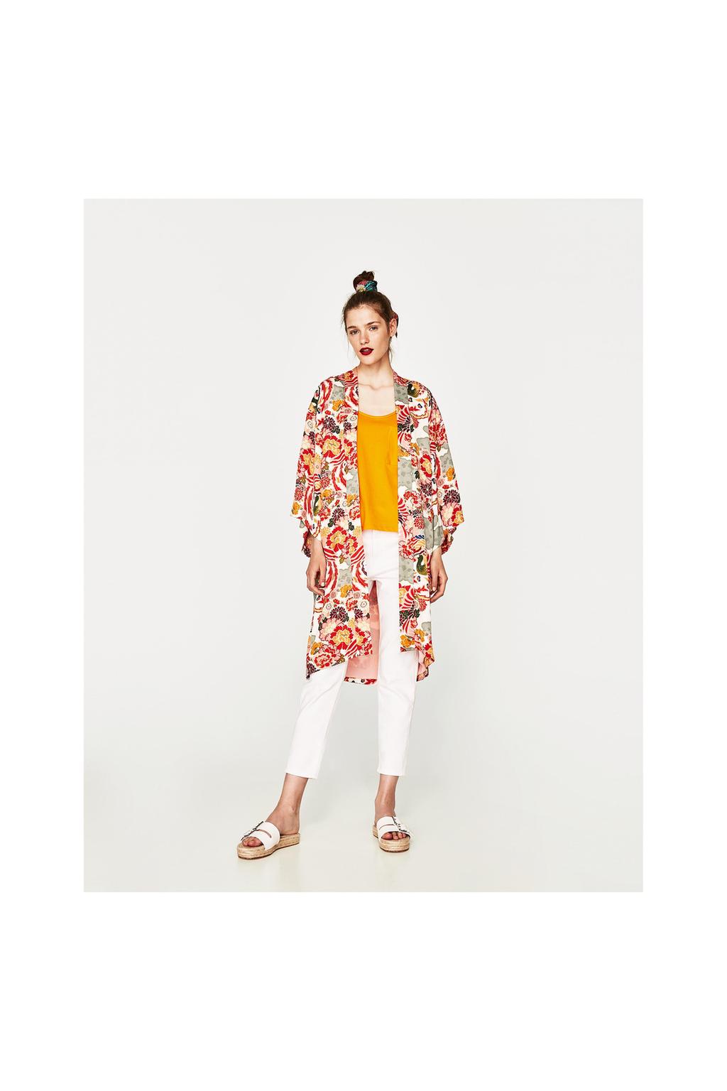 Image 1 of PRINTED KIMONO-STYLE JACKET from Zara